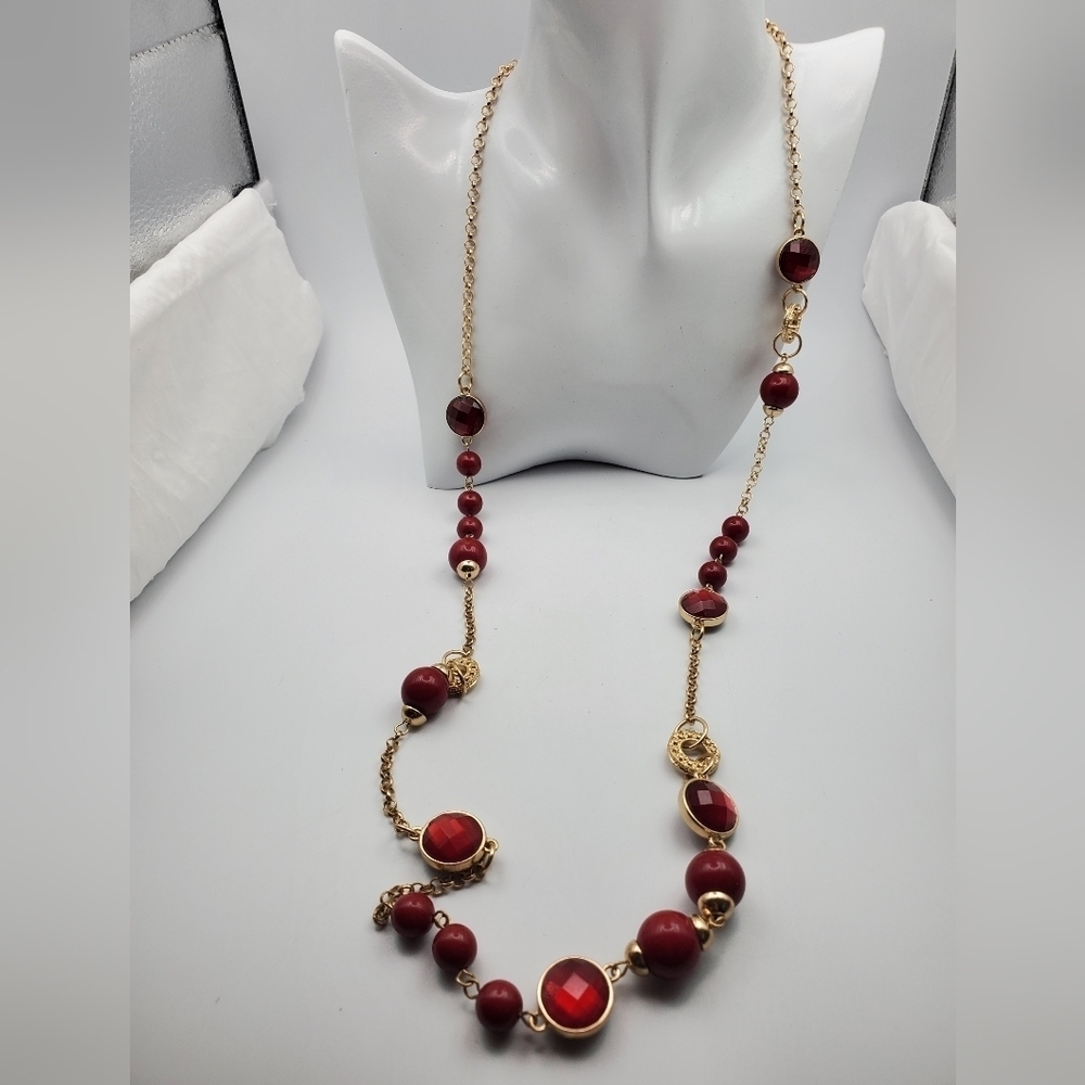 Ruby's kiss‎ necklace  😍  N1305